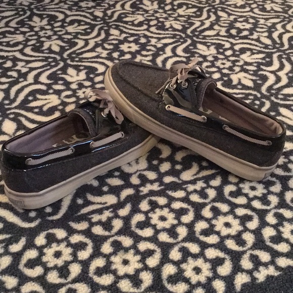 Dark gray/black patent size 8 Sperry's! - Picture 3 of 5